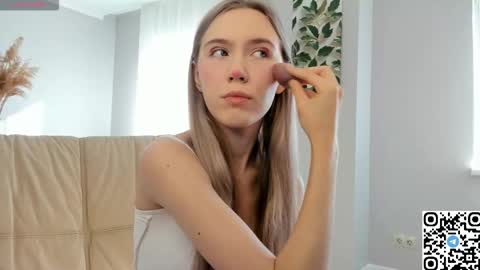 Snapshot of succubelle chatting on 10.02.25 Eda online show from 10.02.25