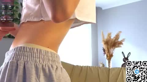 Snapshot of succubelle chatting on 10.17.25 Eda online show from 10.17.25