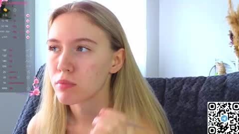 Snapshot of succubelle chatting on 10.26.25 Eda online show from 10.26.25