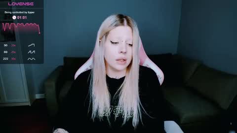 succubus_leslie online show from 03.03.25