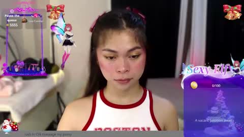 Snapshot of suckablechick chatting on 12.27.24 Marry online show from 12.27.24
