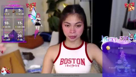 Snapshot of suckablechick chatting on 01.04.25 Marry online show from 01.04.25
