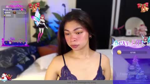 Snapshot of suckablechick chatting on 01.08.25 Marry online show from 01.08.25