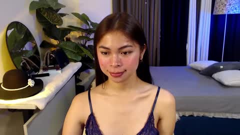 Snapshot of suckablechick chatting on 01.28.25 Marry online show from 01.28.25