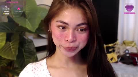 Snapshot of suckablechick chatting on 02.16.25 Marry online show from 02.16.25