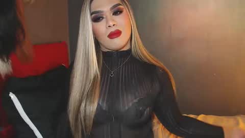 Snapshot of suckablecockoffreya chatting on 02.01.25 JADE ELYSE online show from 02.01.25