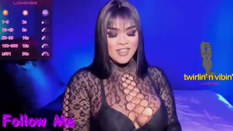 Snapshot of suckablecockoffreya chatting on 11.29.25 JADE ELYSE online show from 11.29.25