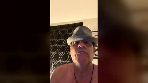 Snapshot of suckitu812 chatting on 03.29.26 SUCKITU812 online show from 03.29.26