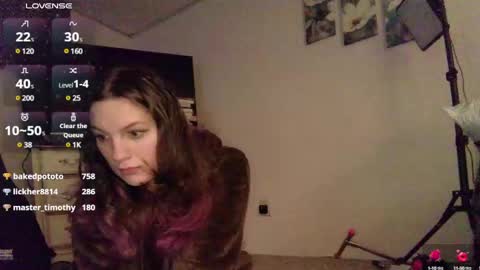 Snapshot of sufferbunny chatting on 02.14.25 Nikki Sabel online show from 02.14.25