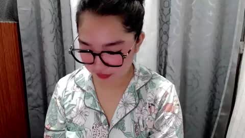 Sugar online show from 09.30.25