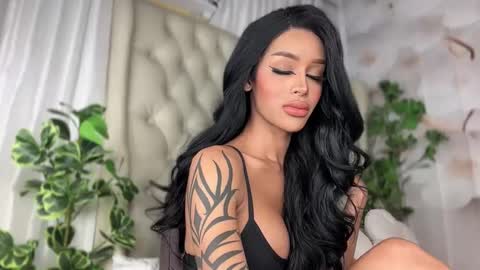 Snapshot of sugarhoneysw8 chatting on 09.25.25 Jess online show from 09.25.25