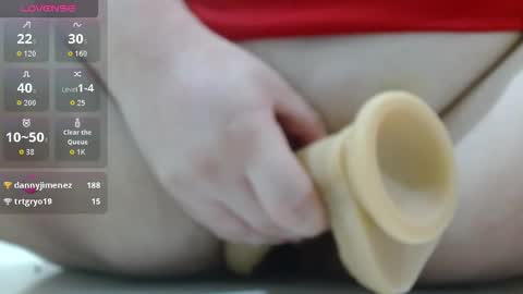 Snapshot of sugarmommy22 chatting on 09.26.25 kira online show from 09.26.25