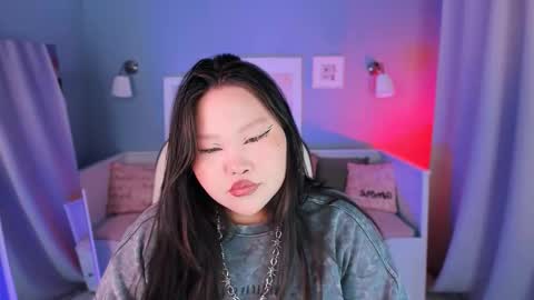 Snapshot of sugarnekoo chatting on 10.09.25 Neko follow me online show from 10.09.25