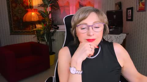 Vivien online show from 01.25.25