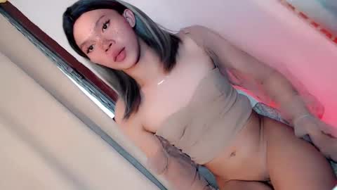 LoveSugar online show from 02.18.25