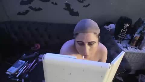 Snapshot of sugary_sweet chatting on 01.24.25 Sugary online show from 01.24.25