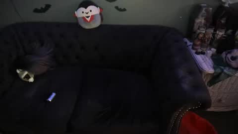 Snapshot of sugary_sweet chatting on 02.14.25 Sugary online show from 02.14.25