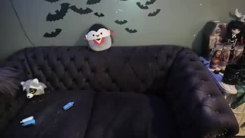 Snapshot of sugary_sweet chatting on 02.18.25 Sugary online show from 02.18.25