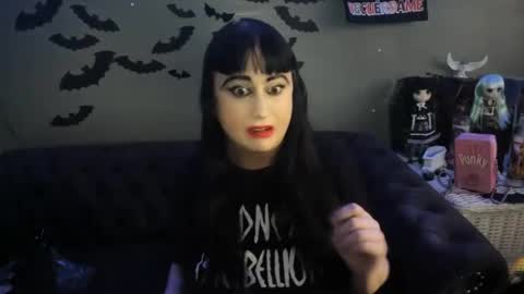 Snapshot of sugary_sweet chatting on 03.03.25 Sugary online show from 03.03.25