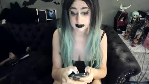 Snapshot of sugary_sweet chatting on 10.25.25 Sugary online show from 10.25.25