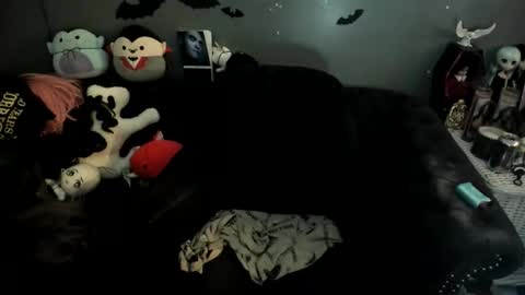 Sugary online show from 11.25.25