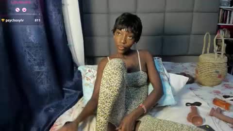 Snapshot of suhaila_suu chatting on 02.03.26 suhaila_suu online show from 02.03.26