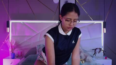 SUKI online show from 04.12.26