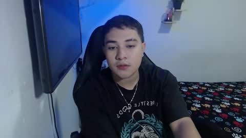 Snapshot of sully50126 chatting on 10.06.25 sully50126 online show from 10.06.25