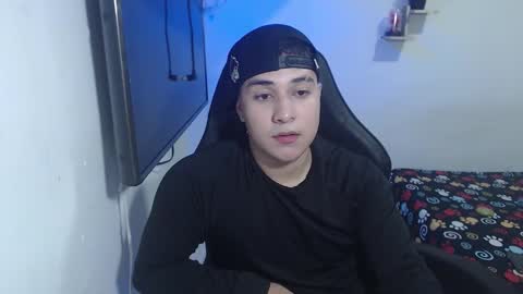 Snapshot of sully50126 chatting on 10.19.25 sully50126 online show from 10.19.25