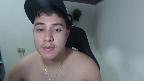 Snapshot of sully50126 chatting on 11.01.25 sully50126 online show from 11.01.25