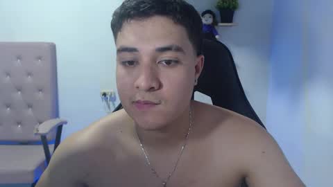 Snapshot of sully50126 chatting on 11.04.25 sully50126 online show from 11.04.25