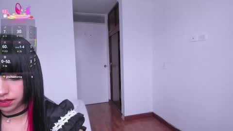 Snapshot of sumeragi_cat chatting on 10.05.25 Nicolle online show from 10.05.25