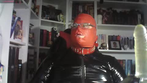 Snapshot of sumisolatex chatting on 10.25.25 Sumisolatex online show from 10.25.25