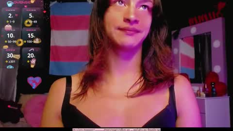 Snapshot of summer__xo chatting on 09.22.25 Summer online show from 09.22.25