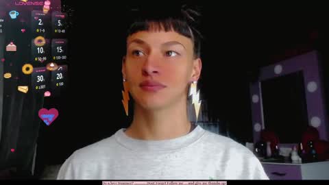 Snapshot of summer__xo chatting on 09.23.25 Summer online show from 09.23.25