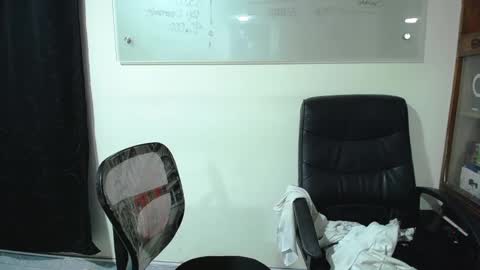 summer_girls01 online show from 01.16.25