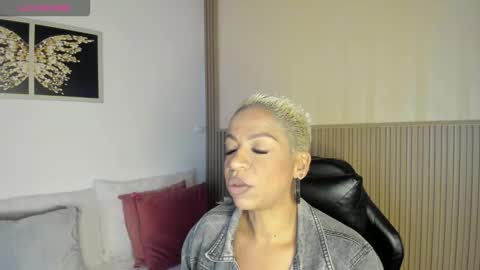 Summer online show from 11.14.25