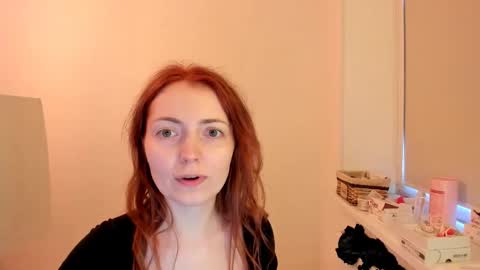 Snapshot of summer_preston chatting on 12.17.24 Summer Preston online show from 12.17.24