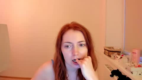 Snapshot of summer_preston chatting on 12.24.24 Summer Preston online show from 12.24.24