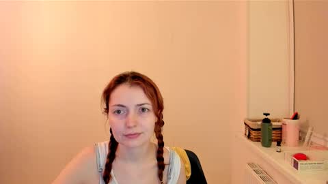 Snapshot of summer_preston chatting on 10.29.25 Summer Preston online show from 10.29.25