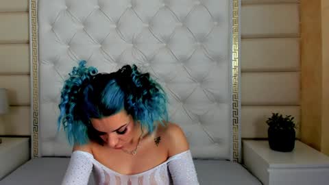 Deea online show from 12.17.24