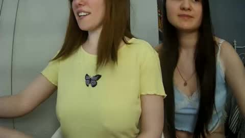 Snapshot of summerbluesky chatting on 04.27.26 summerbluesky online show from 04.27.26
