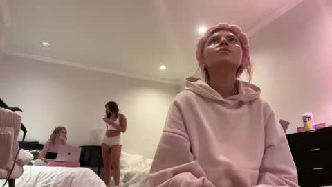 summerclarke2 online show from 10.09.25