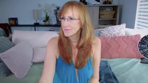 SummerKnightzzz online show from 01.10.25