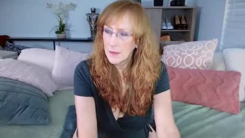 SummerKnightzzz online show from 02.11.25