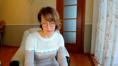 Snapshot of summerliza chatting on 12.27.24 summerliza online show from 12.27.24