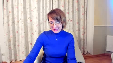 Snapshot of summerliza chatting on 12.28.24 summerliza online show from 12.28.24