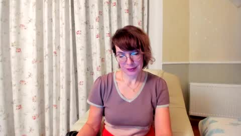 Snapshot of summerliza chatting on 12.28.24 summerliza online show from 12.28.24