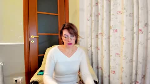 Snapshot of summerliza chatting on 01.06.25 summerliza online show from 01.06.25