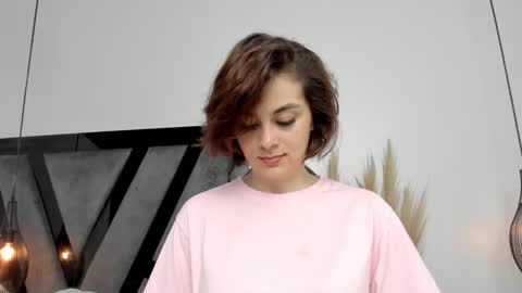 Snapshot of summerprints chatting on 02.19.25 Summer online show from 02.19.25